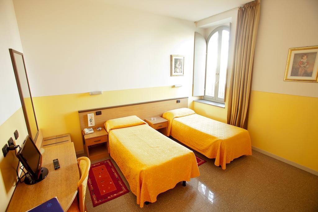 Master Hotel Castelvetro Piacentino Chambre photo