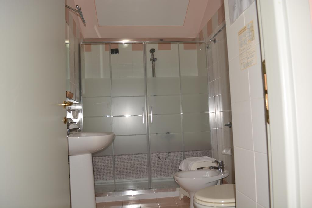 Master Hotel Castelvetro Piacentino Extérieur photo