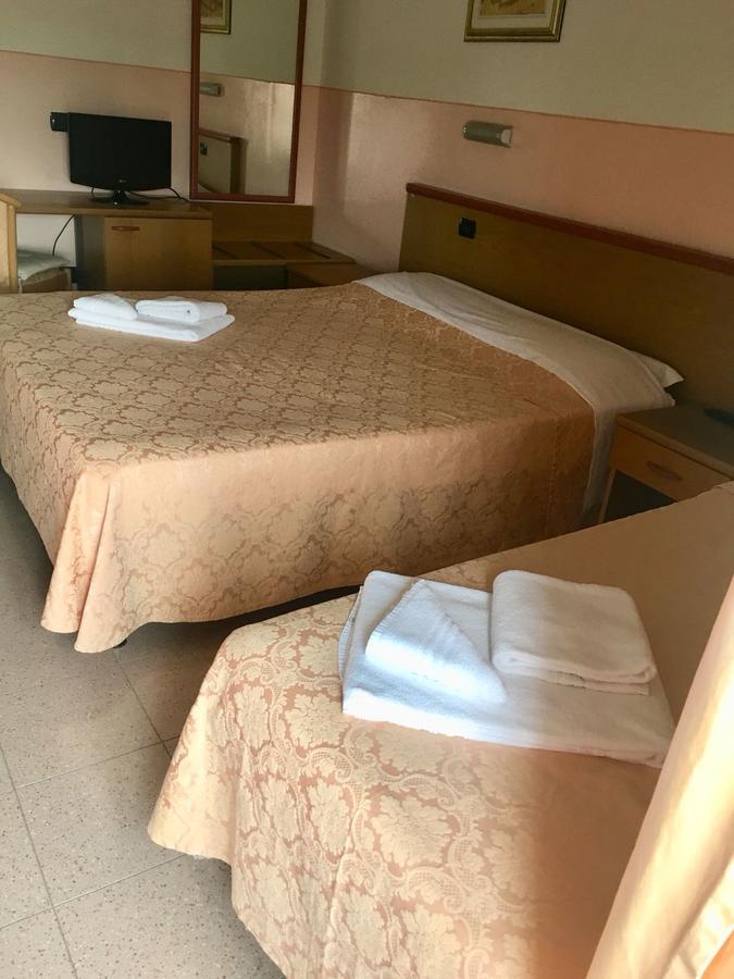Master Hotel Castelvetro Piacentino Extérieur photo